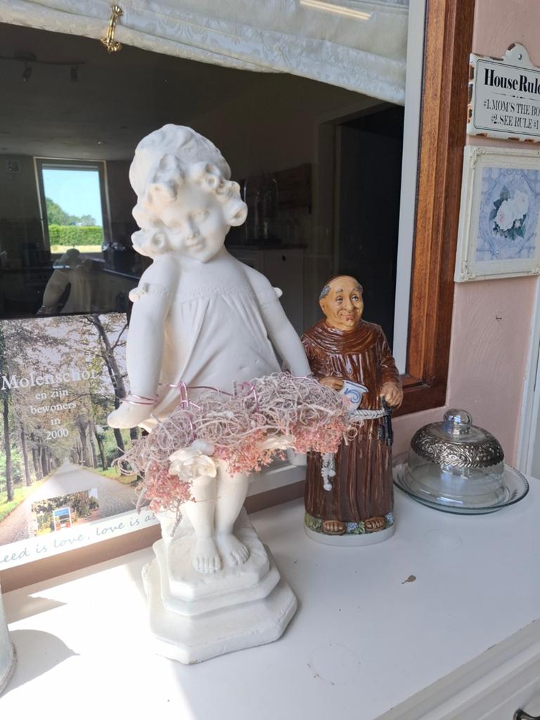 Brocante gipsen beeld van lief meisje, Antiek en Kunst, Curiosa en Brocante, Ophalen of Verzenden
