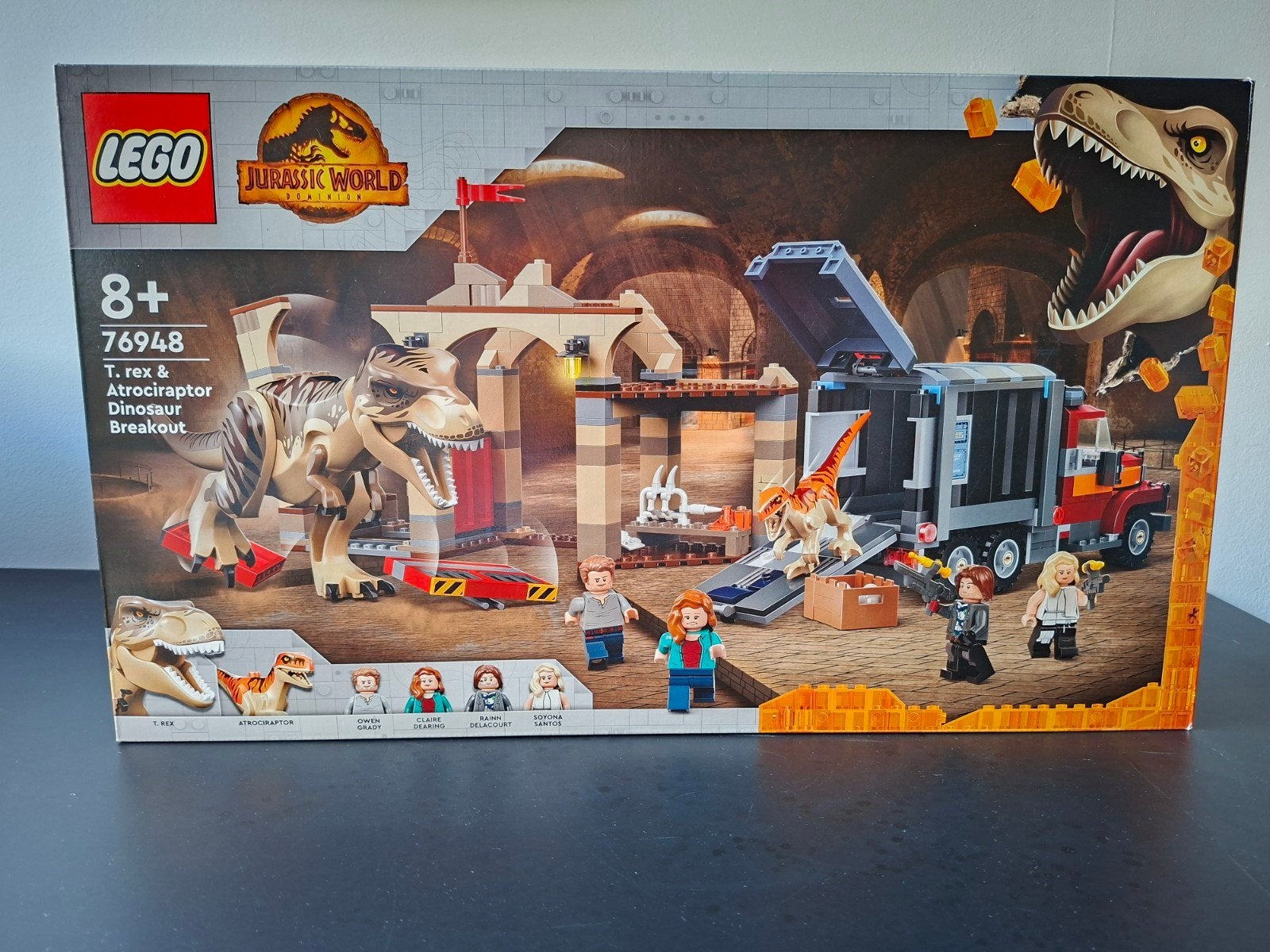 LEGOJurassic World T. rex & Atrociraptor Dinosaurus Uitbraak, Ophalen of Verzenden, Zo goed als nieuw