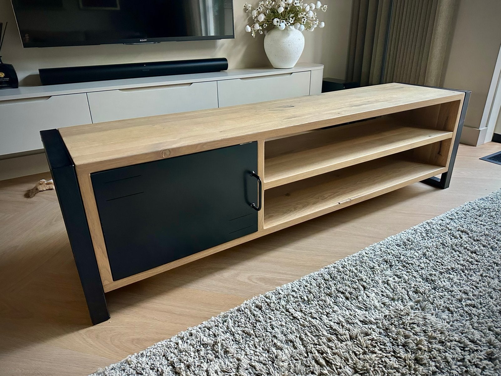 TV meubel 180x40x50 cm, Ophalen, 150 tot 200 cm, Eikenhout, Zo goed als nieuw