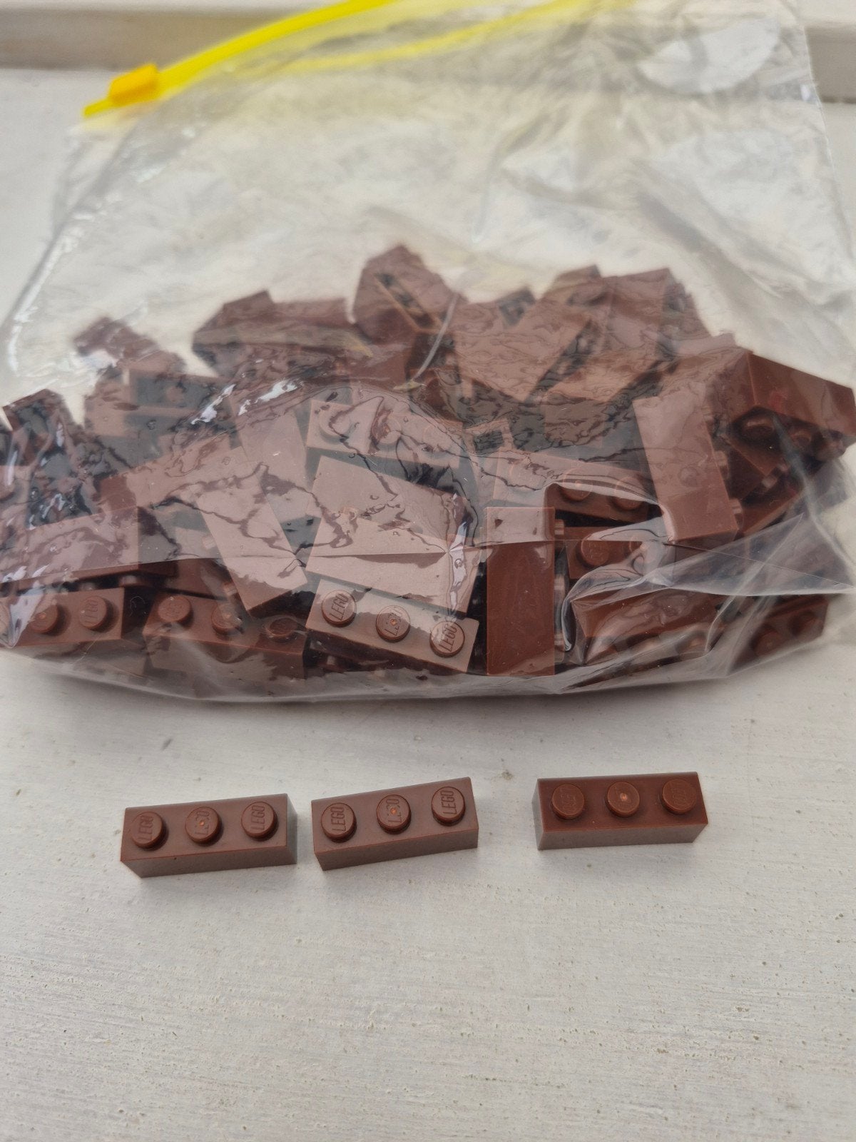 100 stuks bruine LEGO stenen 1x3 hoog, Ophalen of Verzenden, Gebruikt, Losse stenen, Lego