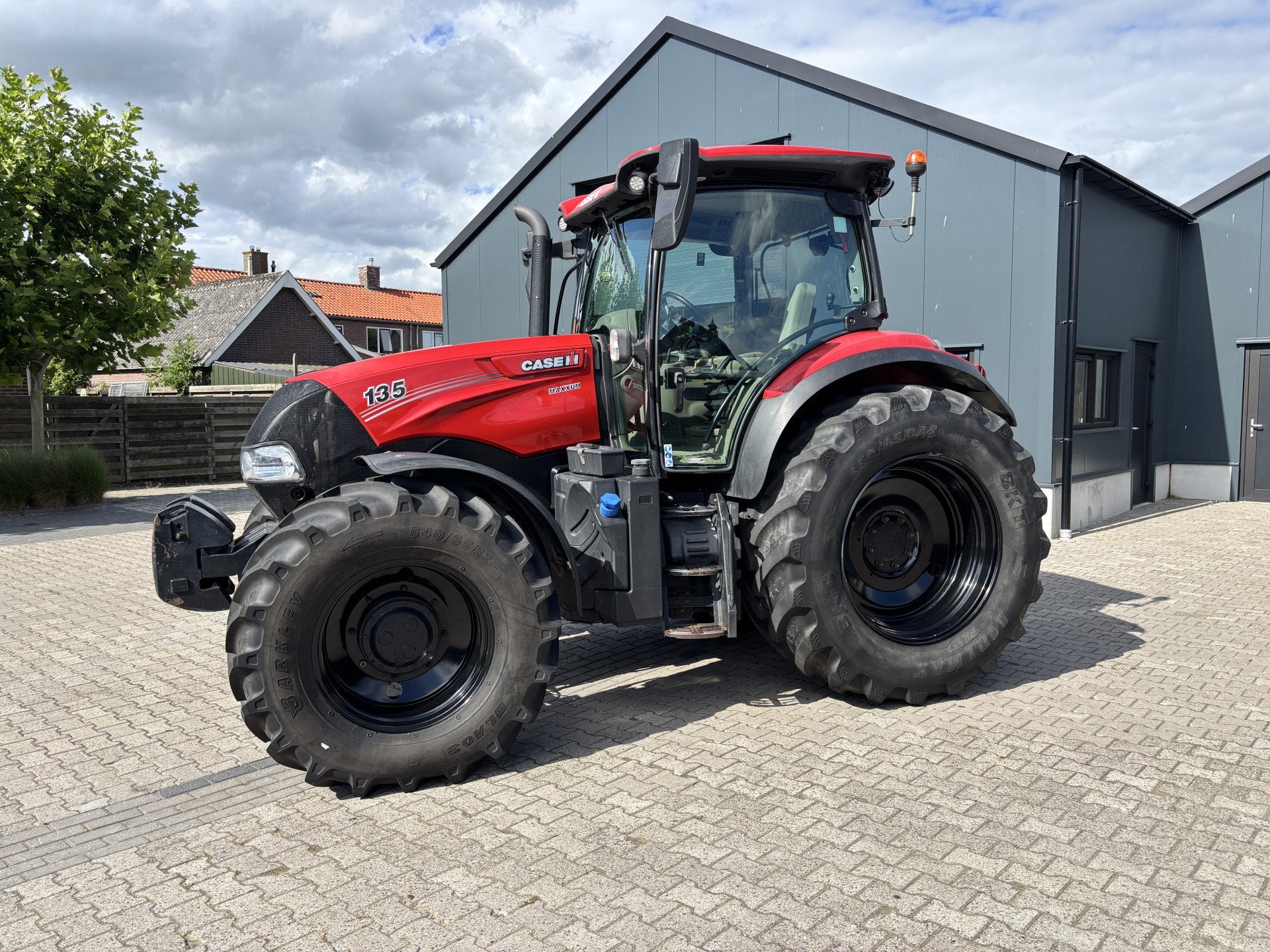 Case IH Maxxum 135. Vooras en Cabine vering, 40km eco, Case IH, De Jong Auto & Machines, Roelofdejong@freeler.nl, Gebruikt