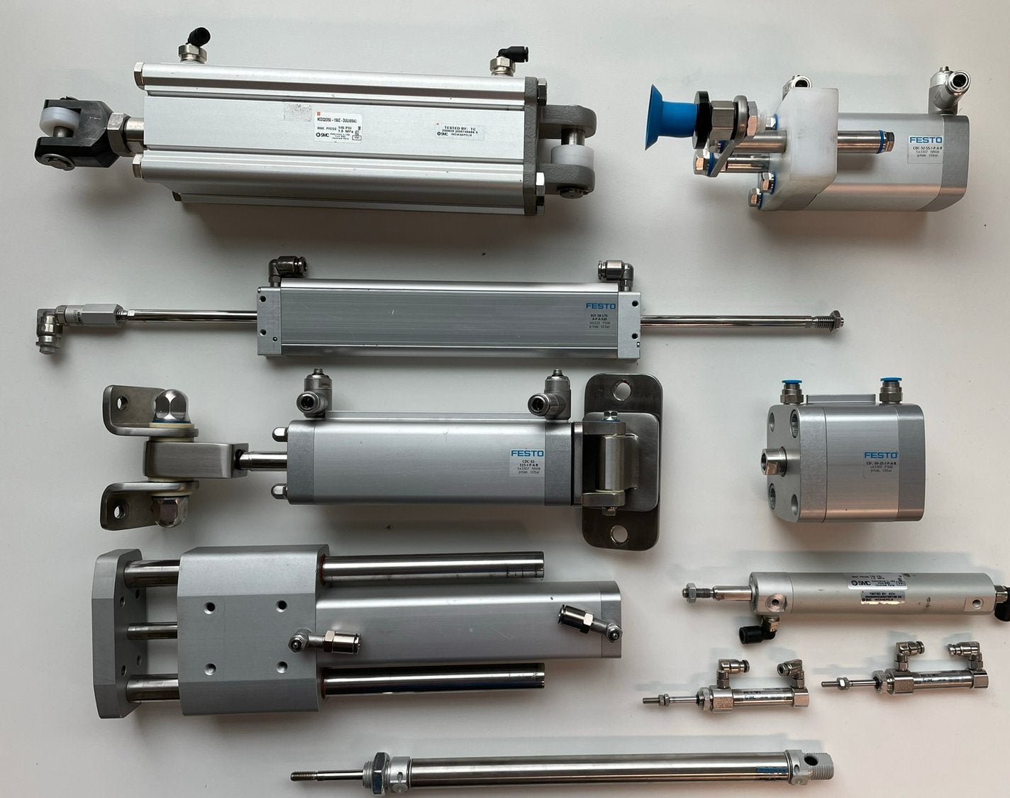 Diverse Festo cilinders pneumatiek ventielen SMC, Ophalen of Verzenden, Zo goed als nieuw