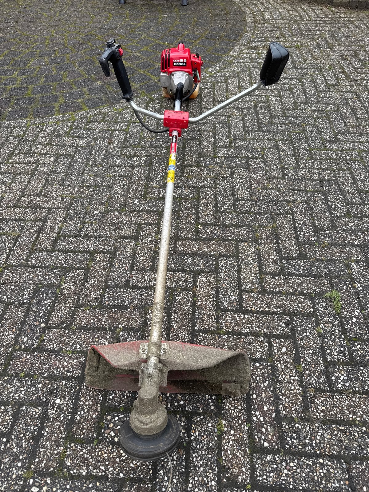 Honda UMT 32 Benzine Bosmaaier, Tuin en Terras, Grastrimmers, Ophalen, Gebruikt, 30 tot 50 cm, Benzine