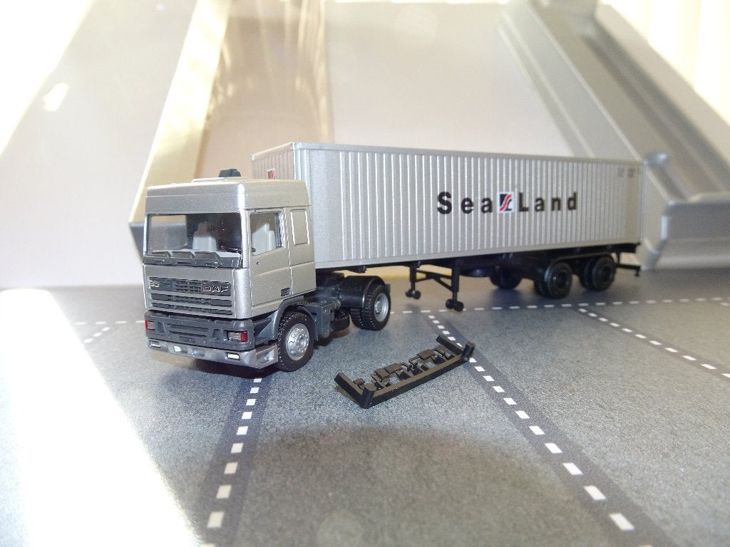 137 herpa daf 95 space cab 40 voet container sealand 1:87, Ophalen of Verzenden, Nieuw, Bus of Vrachtwagen, Herpa