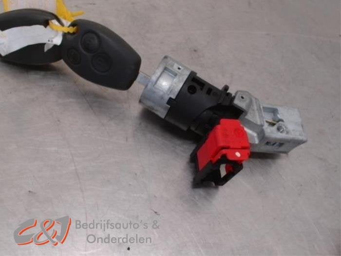 Kontaktslot + Sleutel van een Renault Trafic, Gebruikt, -, Renault, -