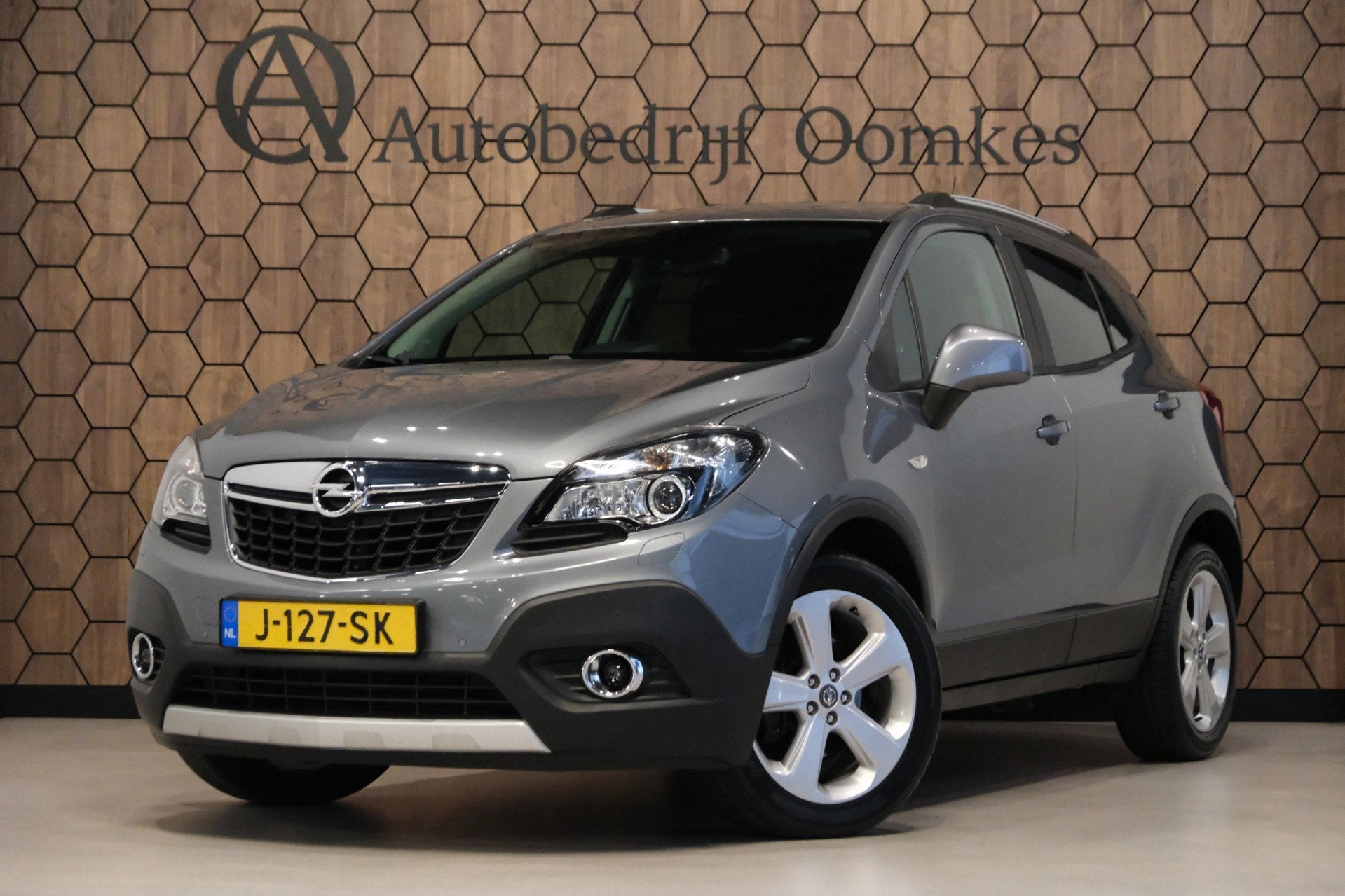 Opel Mokka 1.4 T Cosmo 4x4 *Navigatie + Trekhaak* 123dkm! St, Auto's, Opel, Gebruikt, Zwart, 4 cilinders, Handgeschakeld