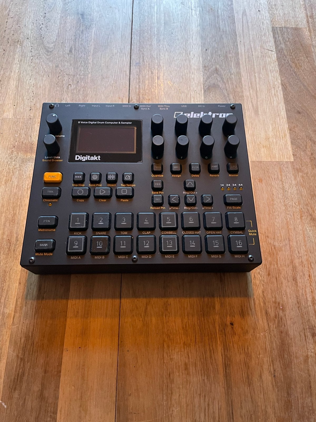 Elektron Digitakt: 8-stem Drumcomputer & Sampler, Ophalen of Verzenden, Zo goed als nieuw