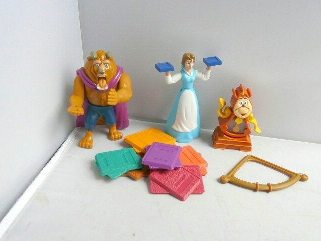 McDonalds 2002 # Belle en het beest (5x), Verzamelen, Ophalen of Verzenden, Assepoester of Belle, Zo goed als nieuw, Beeldje of Figuurtje