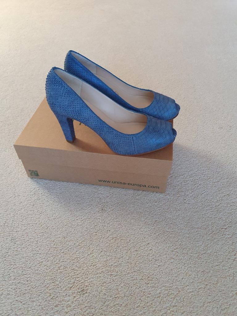 Unisa leren pumps met open neus maat 38,5 NIEUW, Kleding | Dames, Schoenen, Ophalen of Verzenden, Nieuw, Blauw