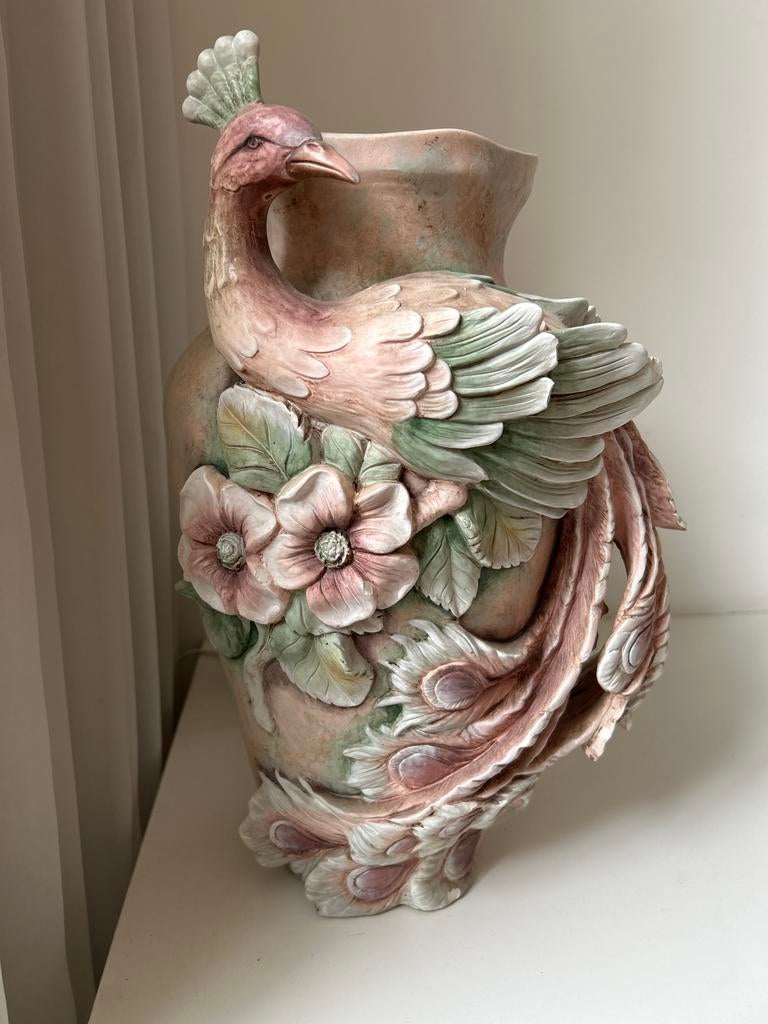 Antieke Italiaanse Vaas / Pauw en Bloemen Reliëf, Ophalen