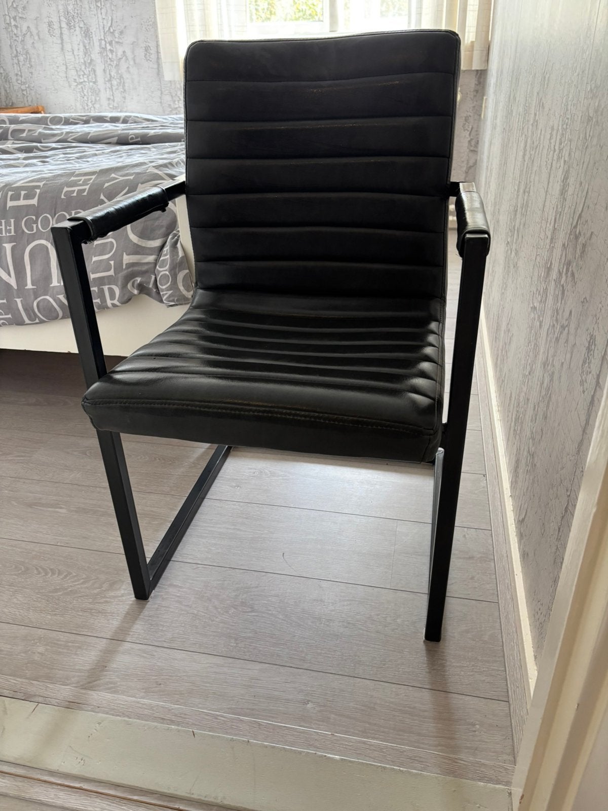 2 eetkamerstoelen, Huis en Inrichting, Ophalen, Overige materialen, Twee, Zwart