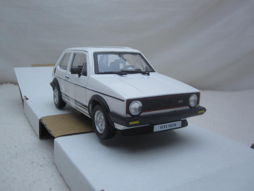 Volkswagen Golf Mk1 GTi 1979 1:24 Bburago, Ophalen of Verzenden, Nieuw, Auto, Bburago