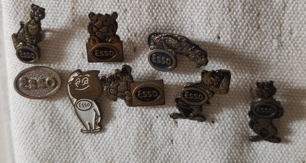 8 speldjes Esso, Ophalen, Zo goed als nieuw