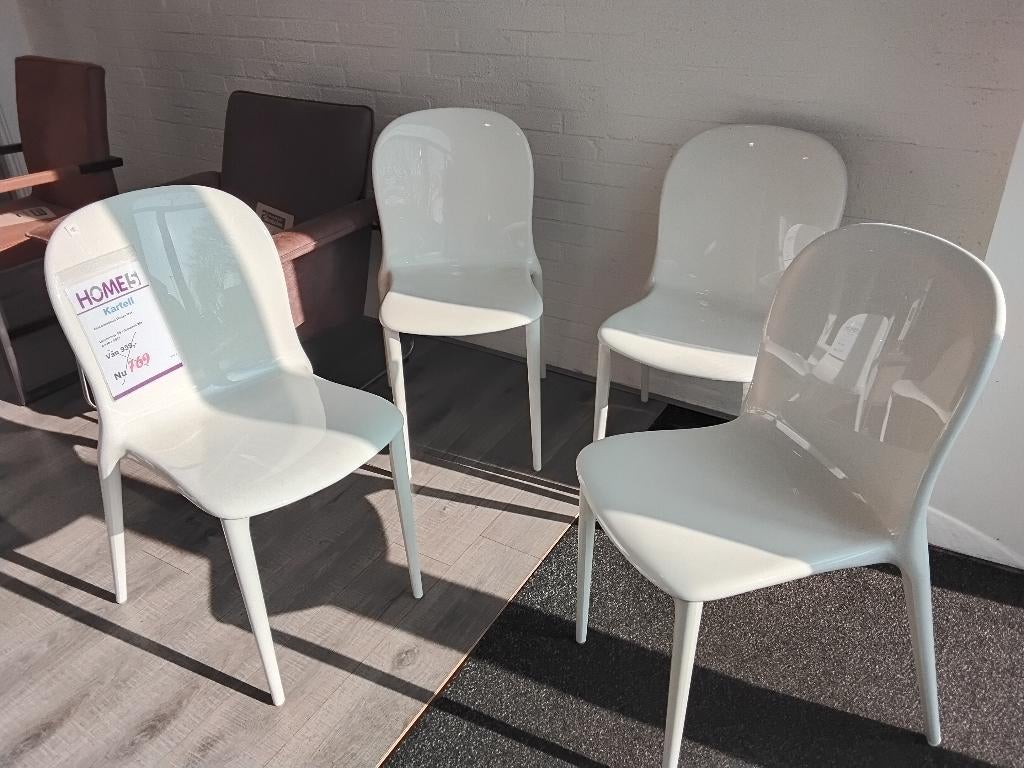 Kartell 4 st. eetstoelen.  Second Life Wolvega., Ophalen, Kunststof, Wit, Zo goed als nieuw