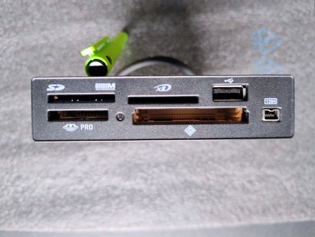 Multi geheugenkaart lezer, Ophalen of Verzenden, Zo goed als nieuw, Acer SmartMedia