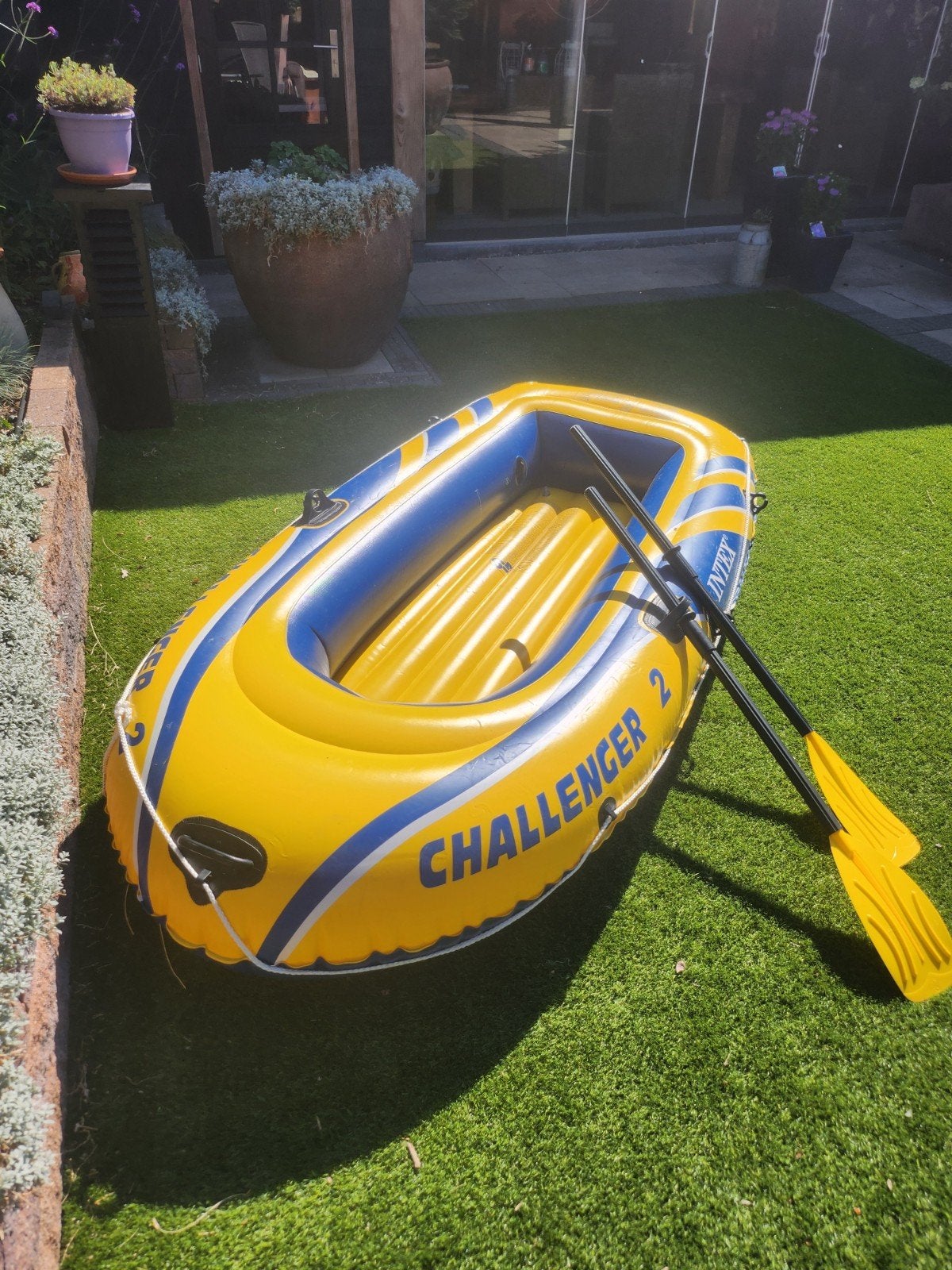 Intex Challenger 2a opblaasboot met peddels, Ophalen, Gebruikt