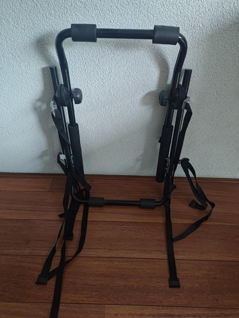Fietsendrager (geen trekhaak nodig), Ophalen, 2 fietsen, Zo goed als nieuw, Achterklepdrager