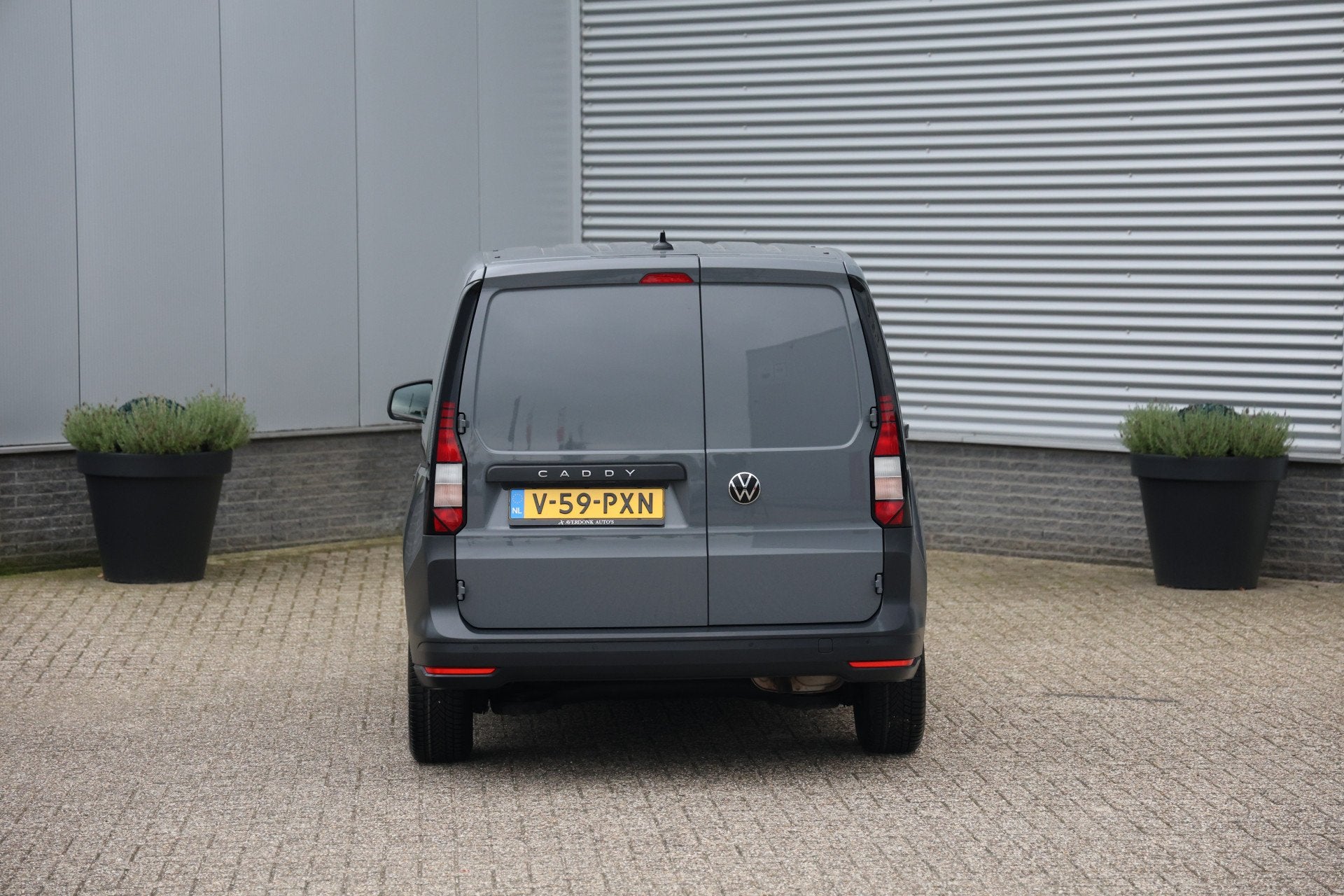 Volkswagen Caddy Cargo 1.5 TSI Benzine Carplay|PDC V+A|Stoel, Voorwielaandrijving, Dealer onderhouden, Stof, 4 cilinders
