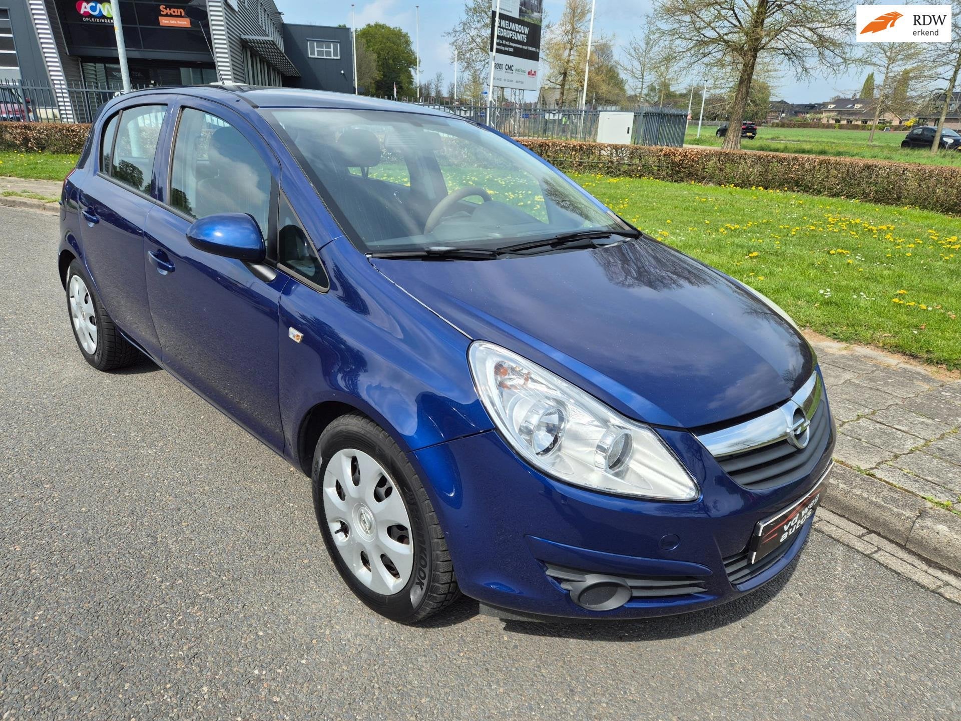 Opel Corsa 1.2-16V Selection 5 deurs airco, Voorwielaandrijving, Gebruikt, 4 cilinders, Blauw