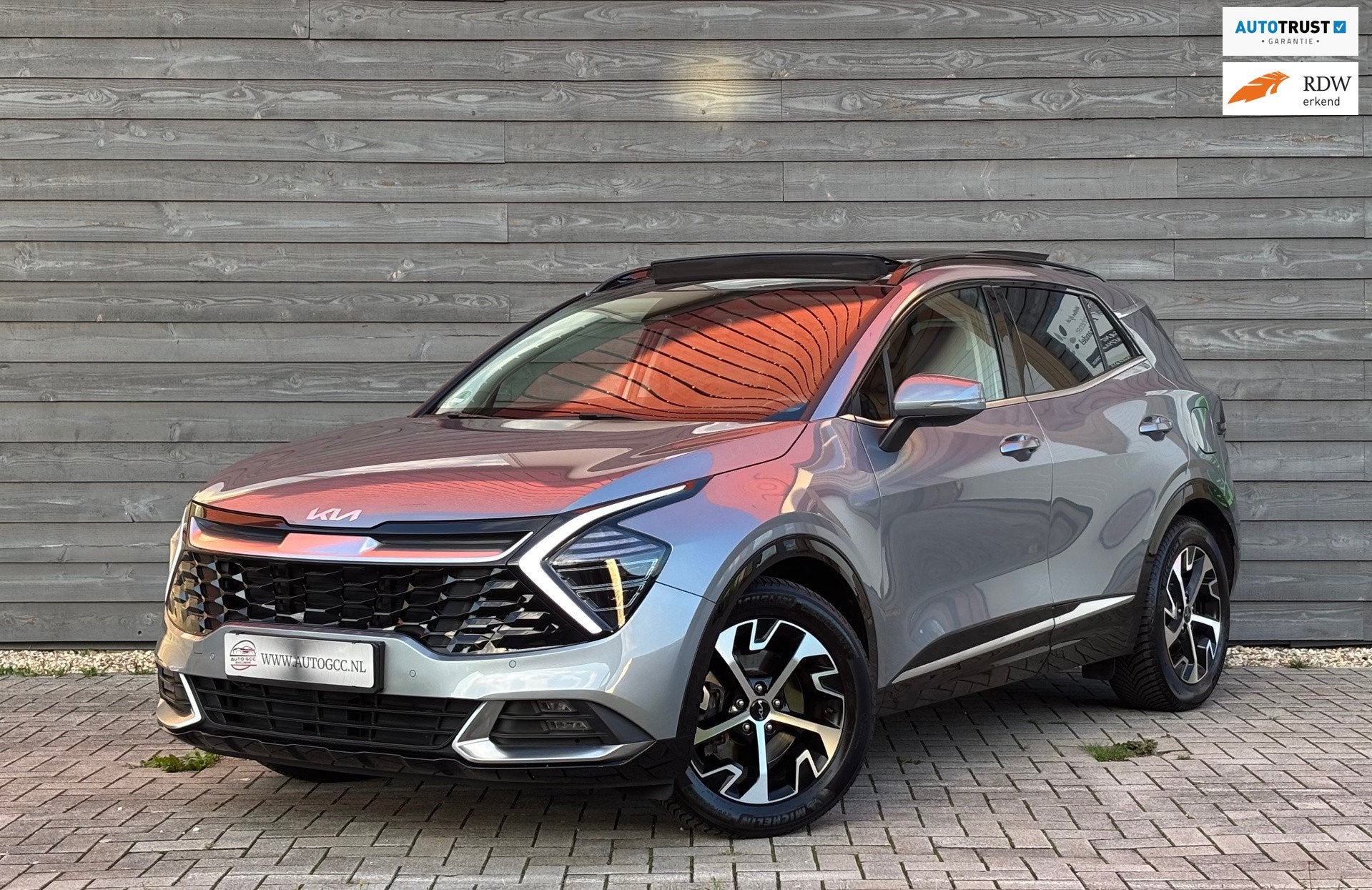 Kia Sportage 1.6 T-GDi MHEV GT-LINE EDITION PANO AUTOMAAT IN, Auto's, Kia, Dealer onderhouden, 15 km/l, Gebruikt, 4 cilinders
