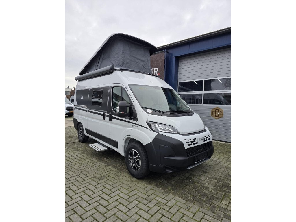 Laika Ecovip 540 CV Automaat Hefdak Demo €7.000 Voo, Caravans en Kamperen, Campers, Automaat, Ringverwarming, Fiat, Treinzit