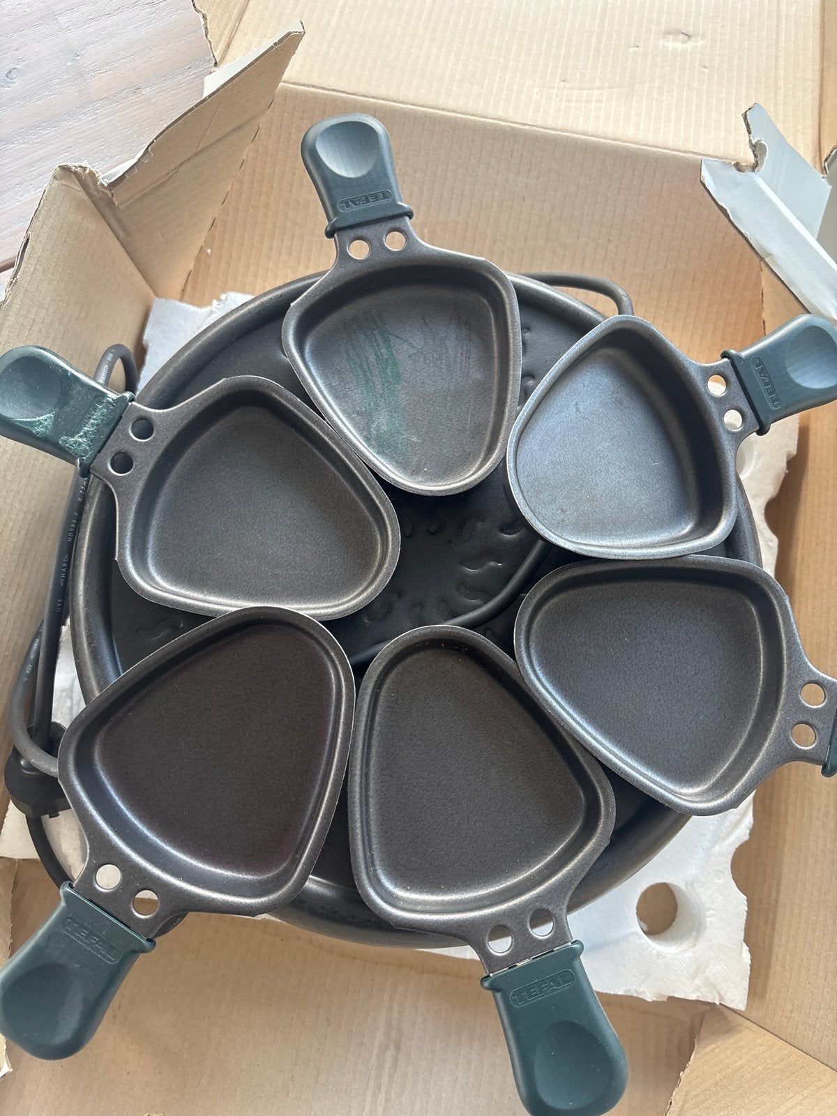 Tefal Raclette Grill met 6 Pannetjes, Ophalen, Gebruikt