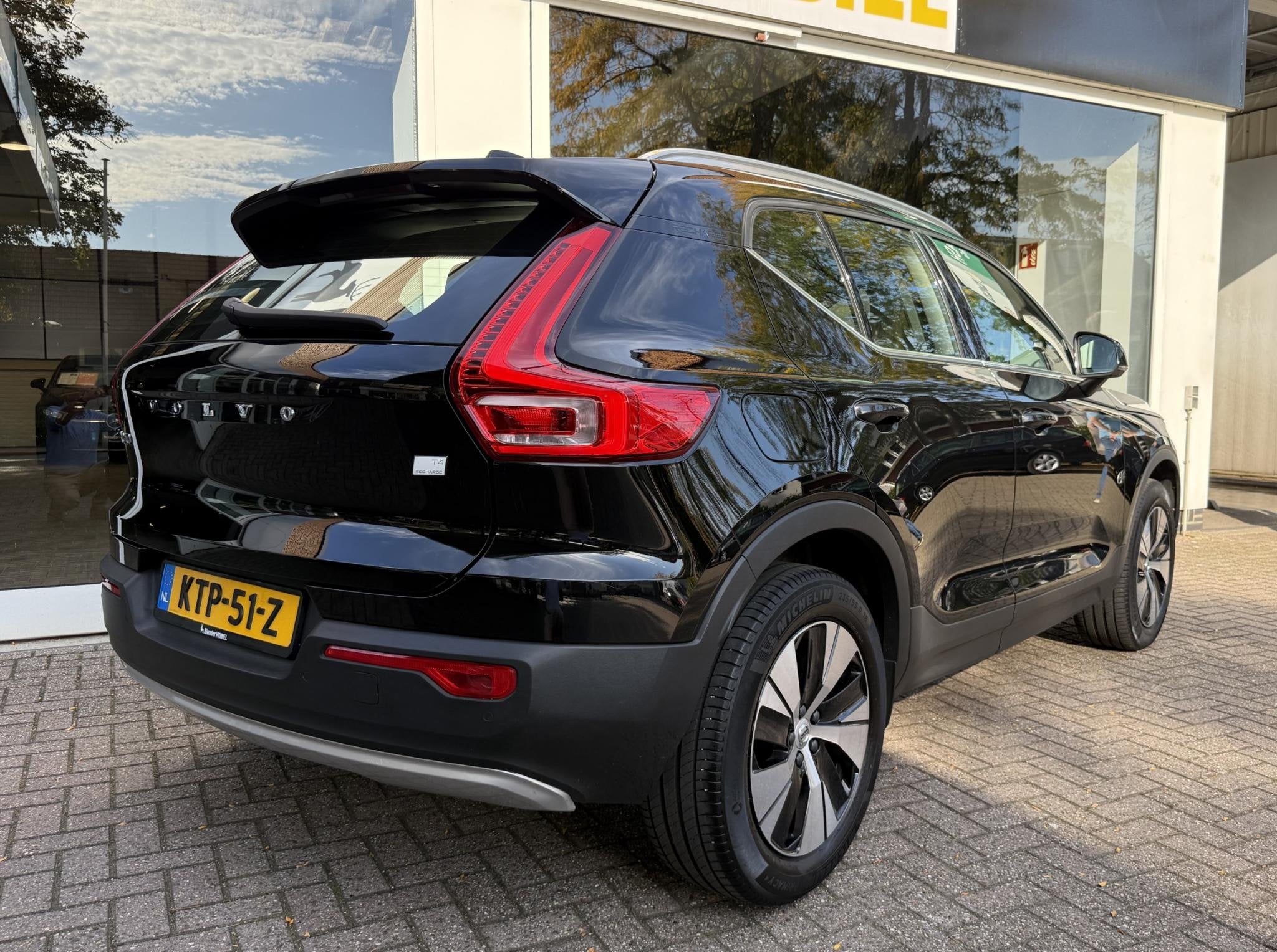 Foto 3 van Volvo XC40 1.5 T4 Recharge Inscription Expr. |Camera|HarmanK