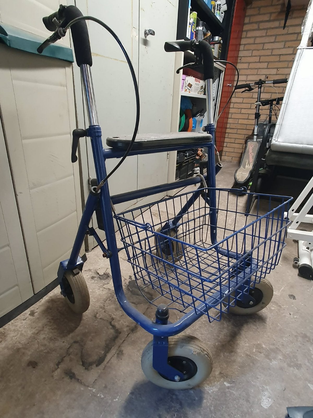 Rollator, Diversen, Ophalen