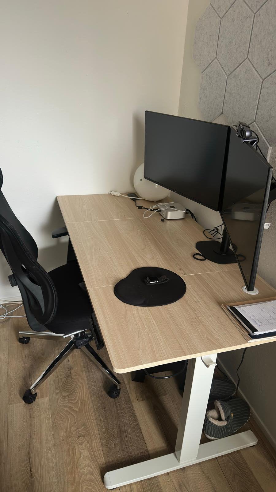 140x70 Ergonomische bureautafel elektronisch verstelbaar, Ophalen of Verzenden, Zo goed als nieuw