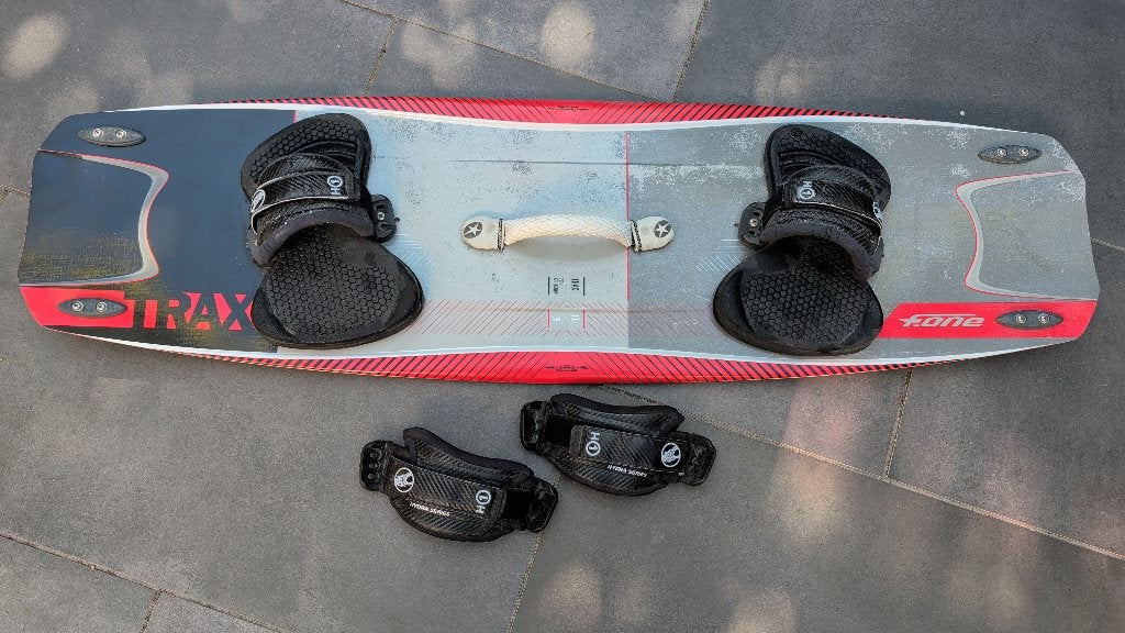 All-round / Freeride Kiteboard 135 x 39 cm, Watersport en Boten, Kitesurfen, Ophalen, Gebruikt, Twintip, Kiteboard
