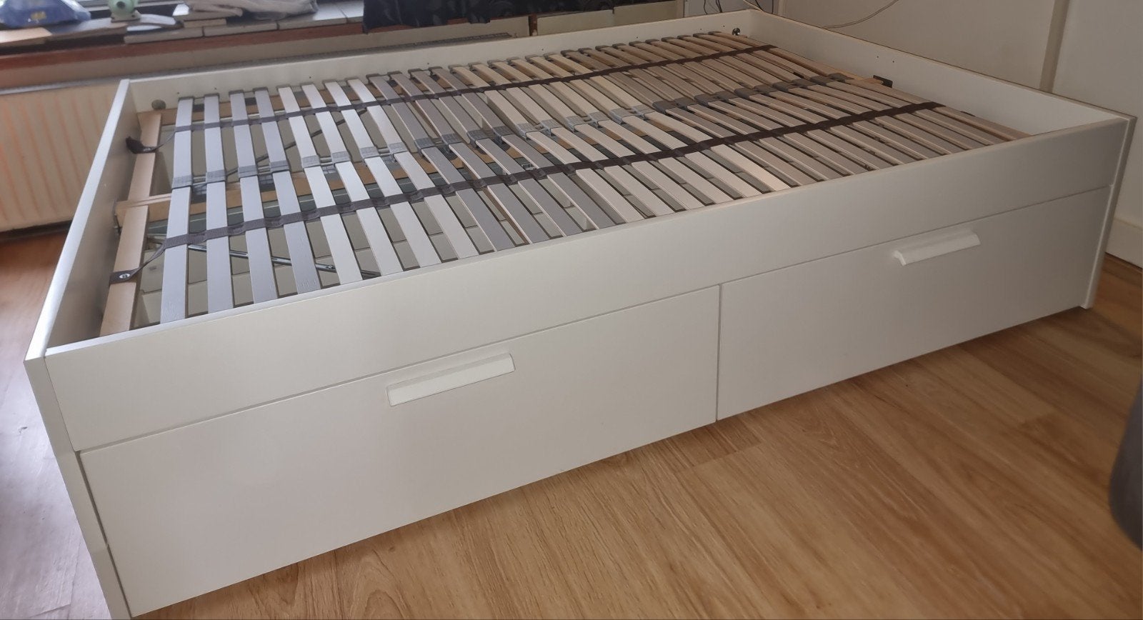 BRIMNES bedframe met opberglades 140x200 cm, Ophalen, Gebruikt, Wit, Tweepersoons