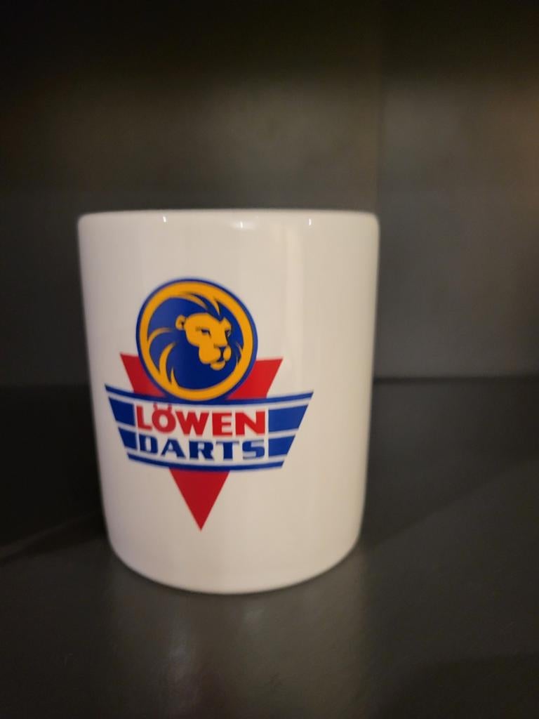 Löwen Darts Mok - Unieke Verzamelitem, Ophalen of Verzenden, Zo goed als nieuw, Overige typen