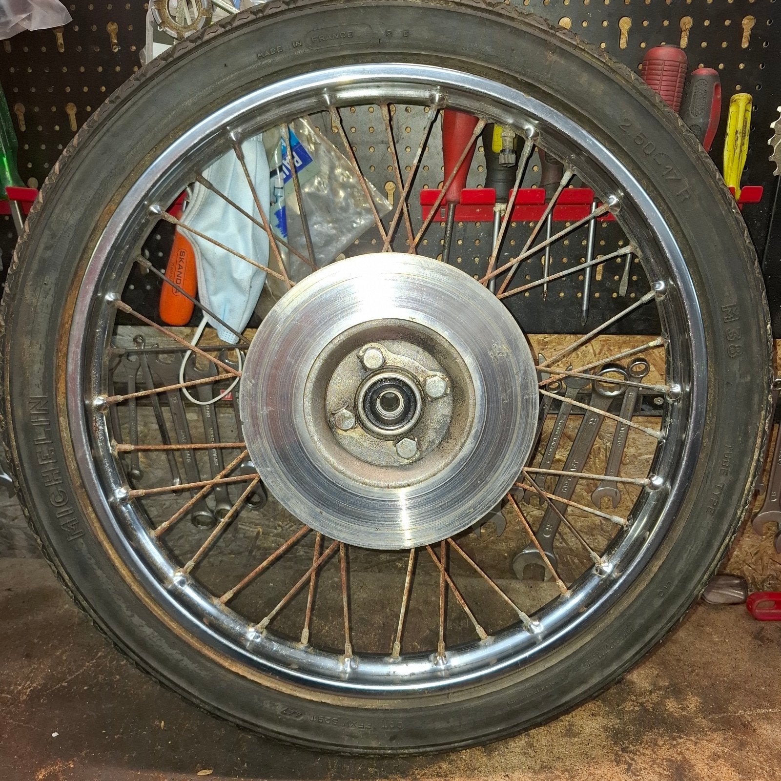 Yamaha FS1 voorwiel met remschijf en band, Fietsen en Brommers, Ophalen of Verzenden, Gebruikt