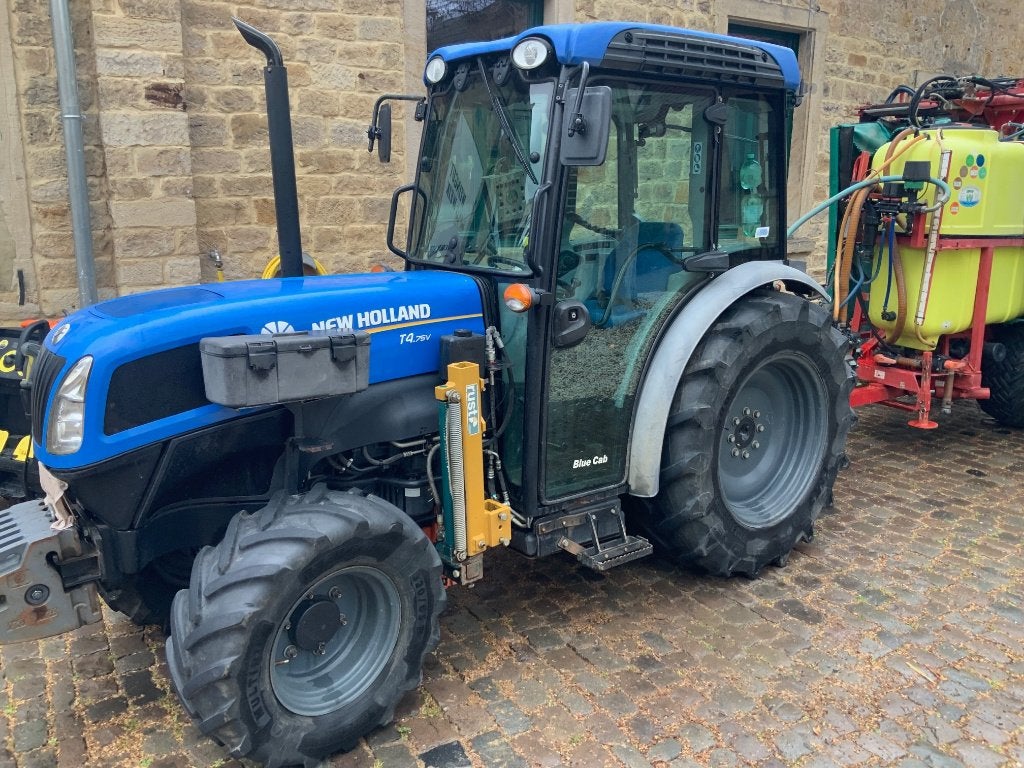 New Holland TV4.75, Ophalen, Gebruikt, Tot 2500, Meer dan 160 Pk