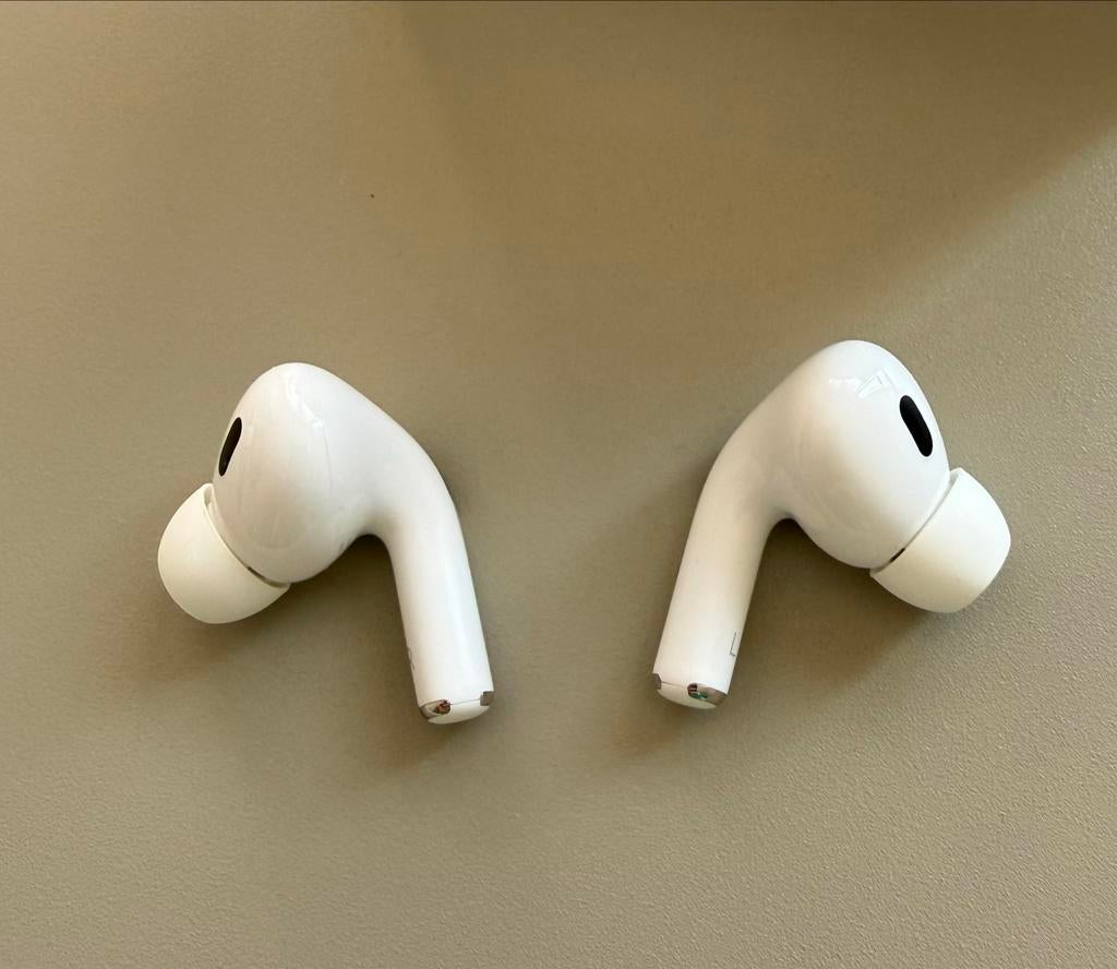 Apple AirPods Pro 2e generatie - Goede staat, Overige merken, Gebruikt, Ophalen of Verzenden, Over oor (circumaural)
