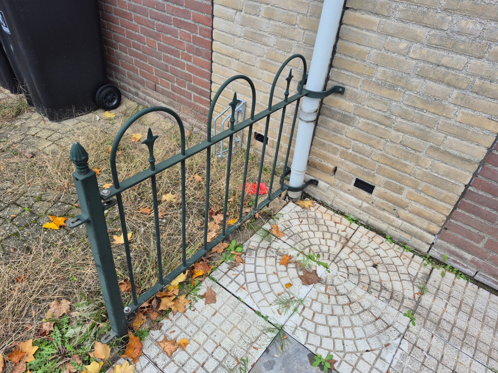 Groen ijzeren tuinhekje - Gebruikt, Tuin en Terras, Ophalen, Gebruikt, IJzer, Sierhekwerk