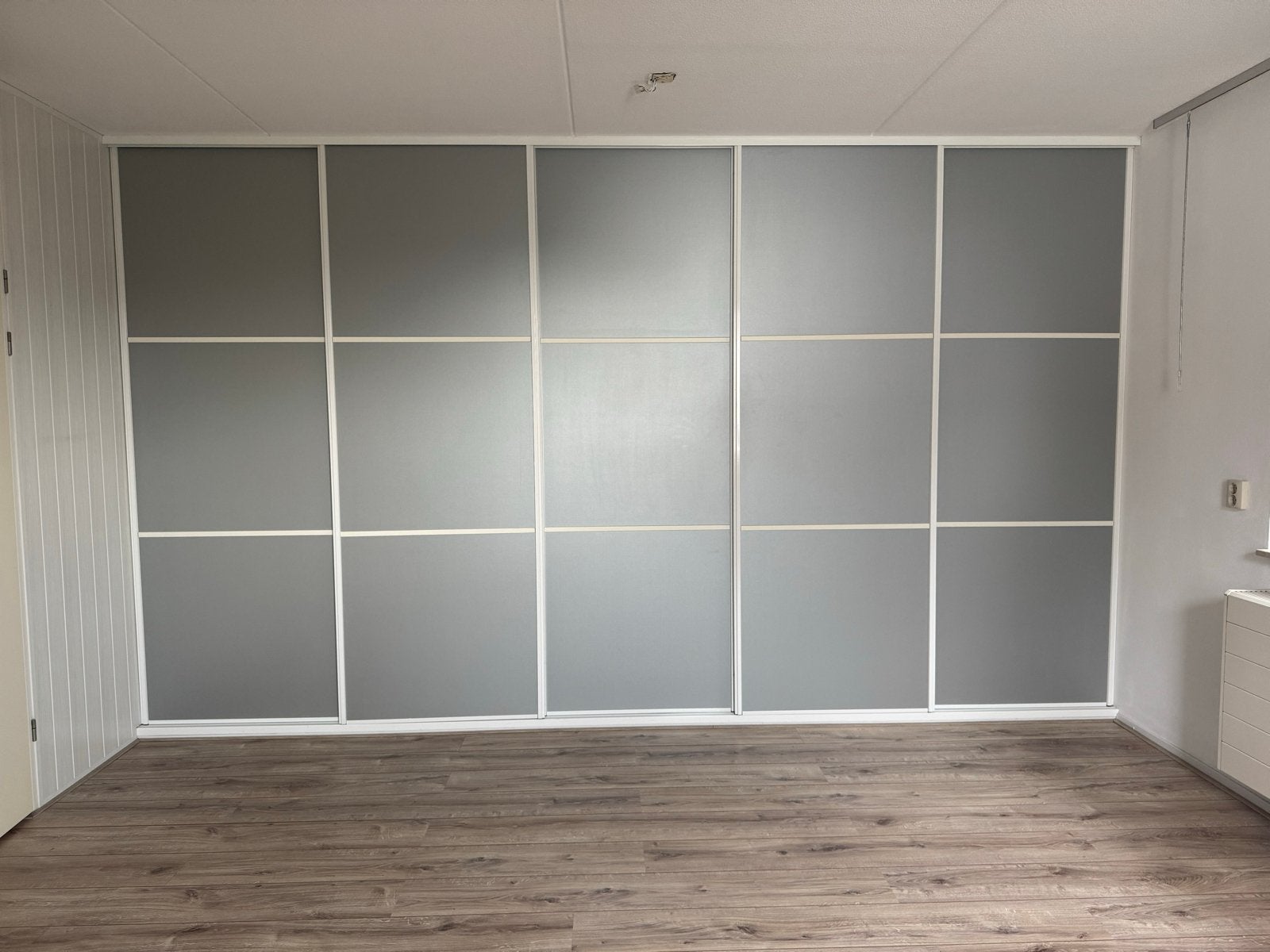 Inbouwkast deuren met rails, 5 stuks, 240x86cm, Huis en Inrichting, Kasten | Kledingkasten, Ophalen, Gebruikt, 200 cm of meer