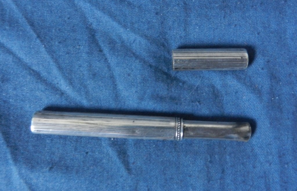 Zilveren naaldenkoker met streepdecor Hollands circa 1850, Antiek en Kunst, Ophalen of Verzenden, Zilver