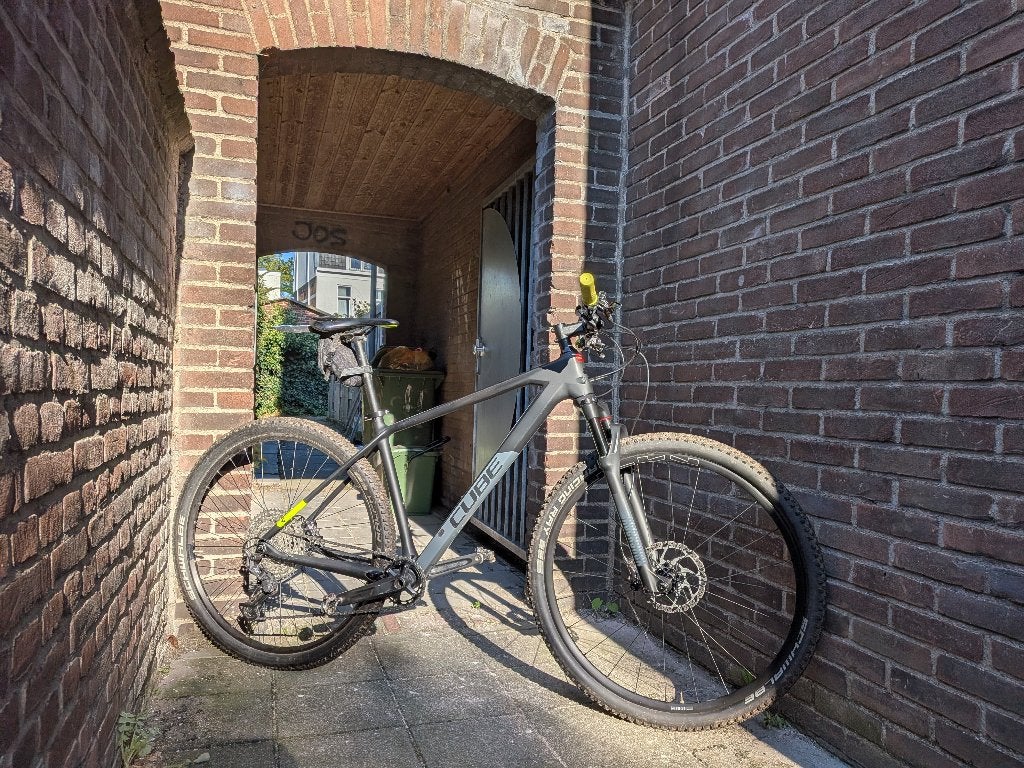 Foto 2 van CUBE Reaction C:62 Pro 2021 – Carbon MTB – Shimano XT