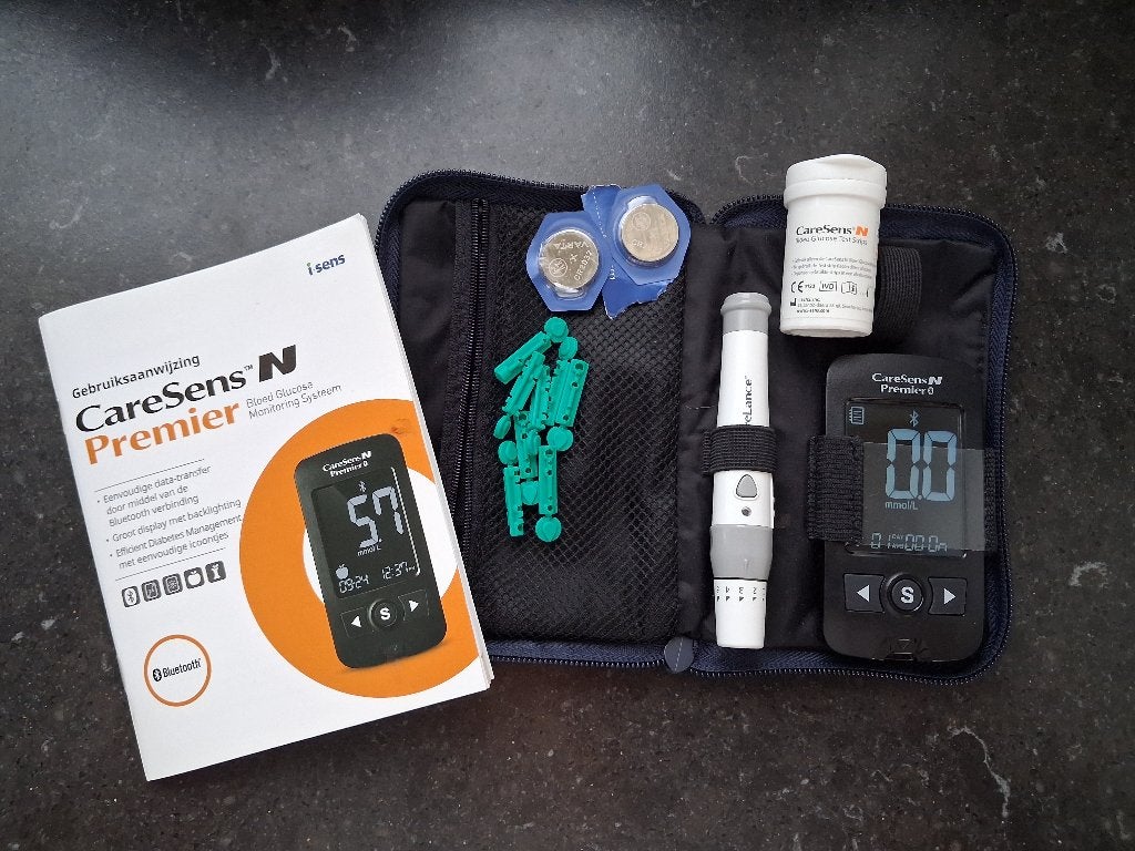 Bloedglucosemeter + 50 teststrips + 8 steriele lancetten, Ophalen of Verzenden, Nieuw
