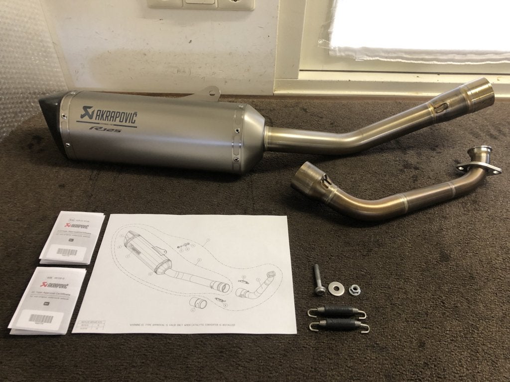 Akrapovic uitlaatsysteem Yamaha YZF-R125 YZFR125 2019 2020, Gebruikt, Verzenden, Info@yamaha-motor.de, 2500 Shingai, Iwata, Shizuoka, 438-8501, JP