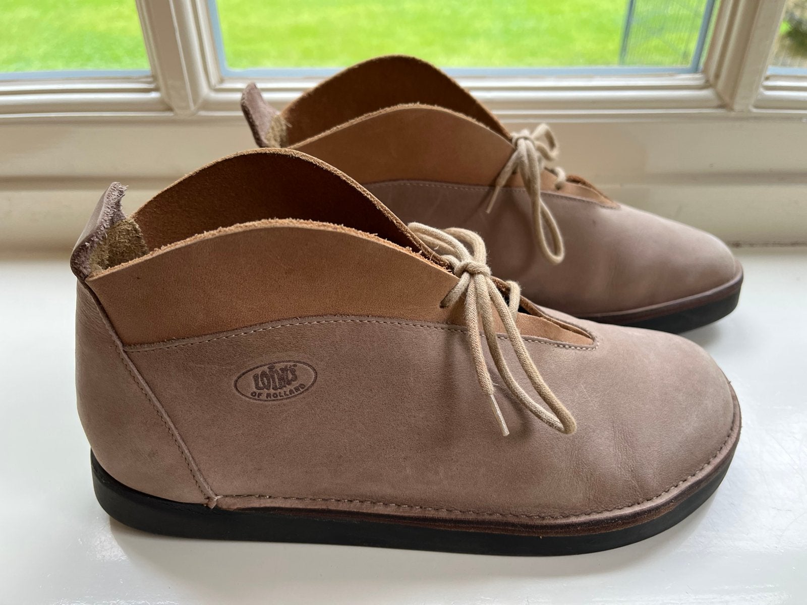 Loints of Holland nubuck leren  schoenen maat 37,5, Kleding | Dames, Schoenen, Ophalen of Verzenden, Zo goed als nieuw, Beige