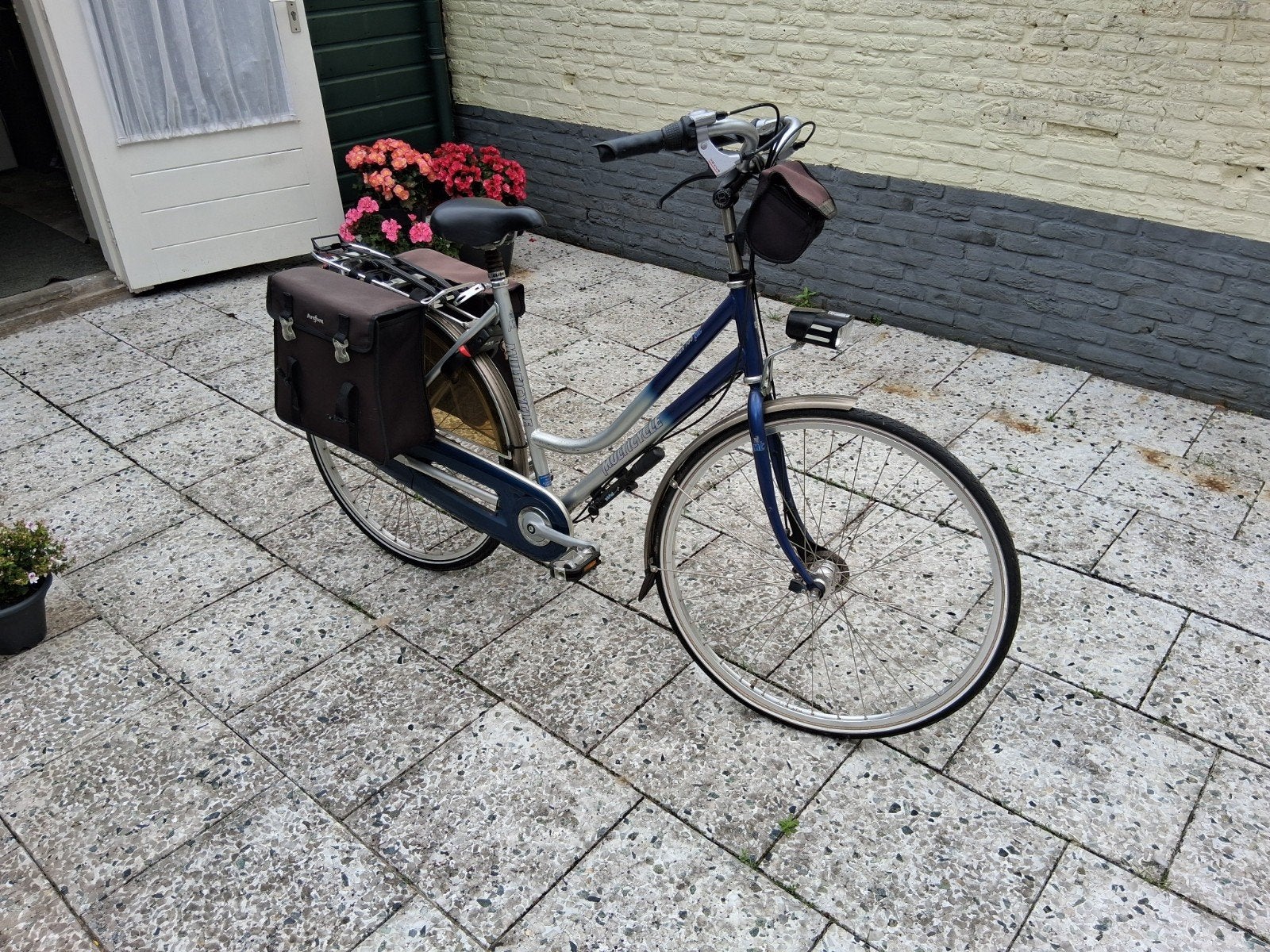 Multicycle MC Tour 700 Damesfiets met Fietstassen, Velgrem, Ophalen, Overige merken, Minder dan 10 versnellingen