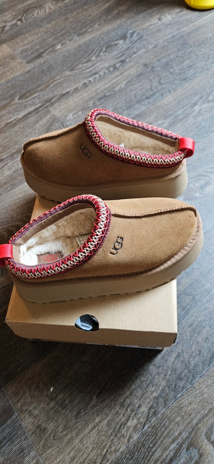 Uggs w tazz, Kinderen en Baby's, Ophalen, Schoentjes, UGG, Jongetje of Meisje