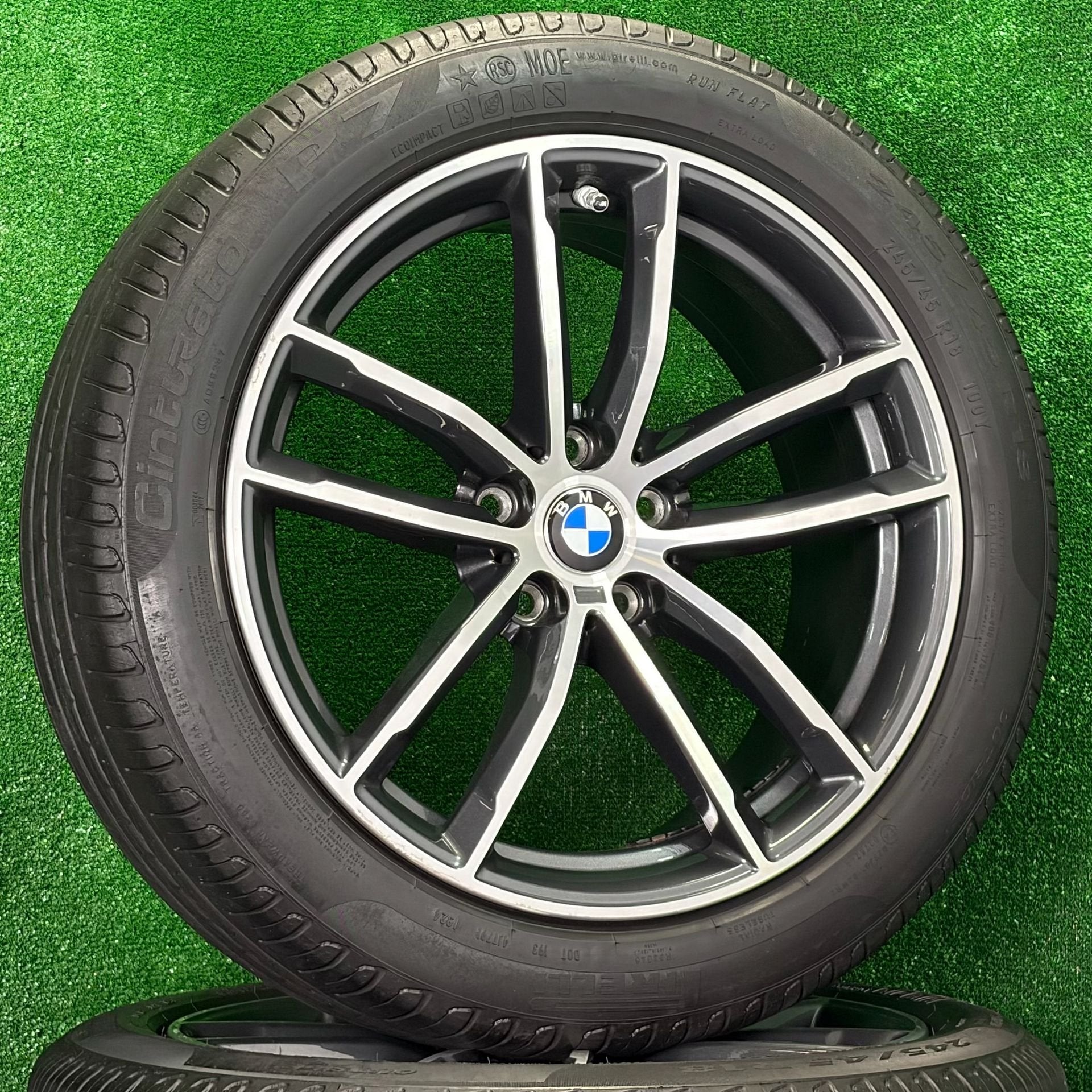 Originele 18 inch BMW 662M velgen met banden 5-serie g30 g31, 18 inch, -, -, Banden en Velgen