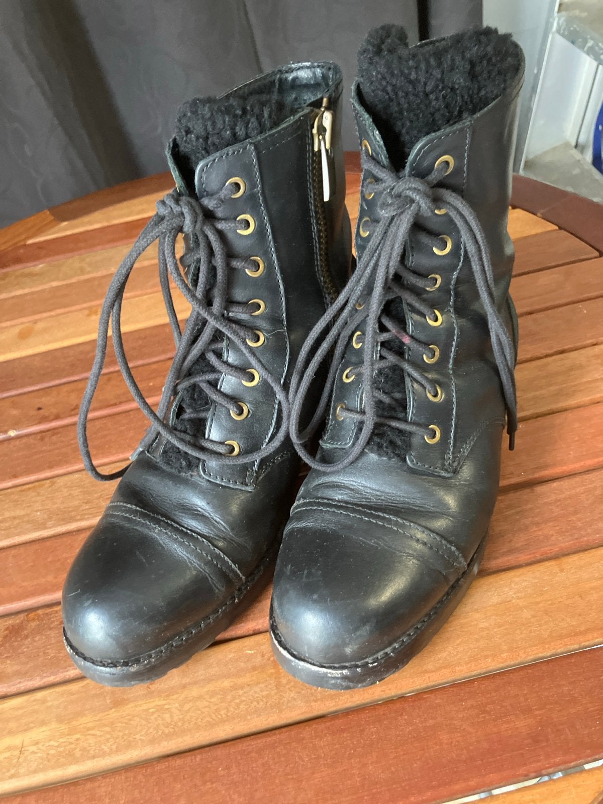 Ugg W Kilmer Exposed Fur laarzen - Maat 40, Ophalen, Gedragen, Zwart, Lage of Enkellaarzen