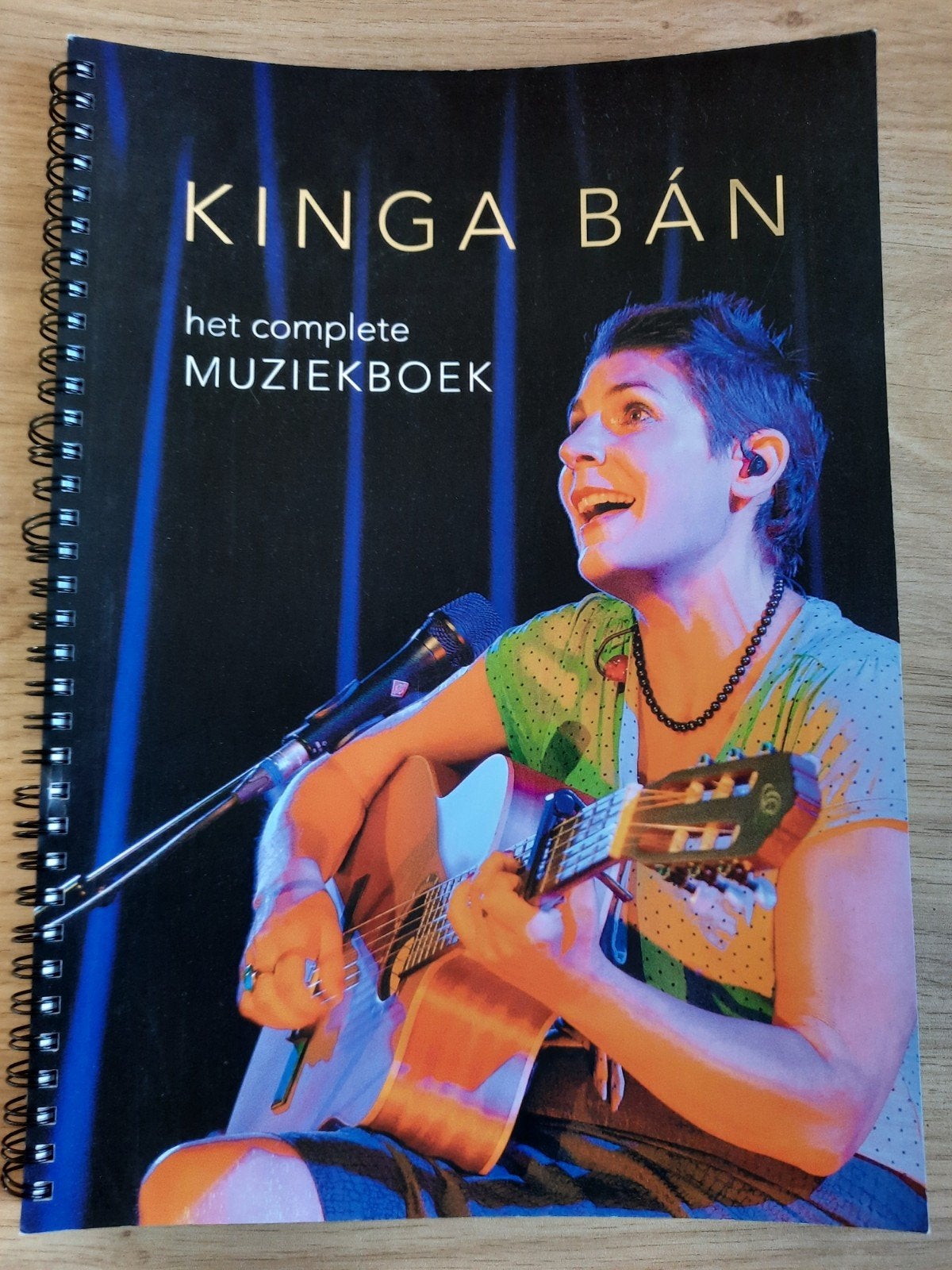 Kinga Bán: Het complete muziekboek - bladmuziek, Muziek en Instrumenten, Bladmuziek, Gebruikt, Ophalen of Verzenden, Keyboard