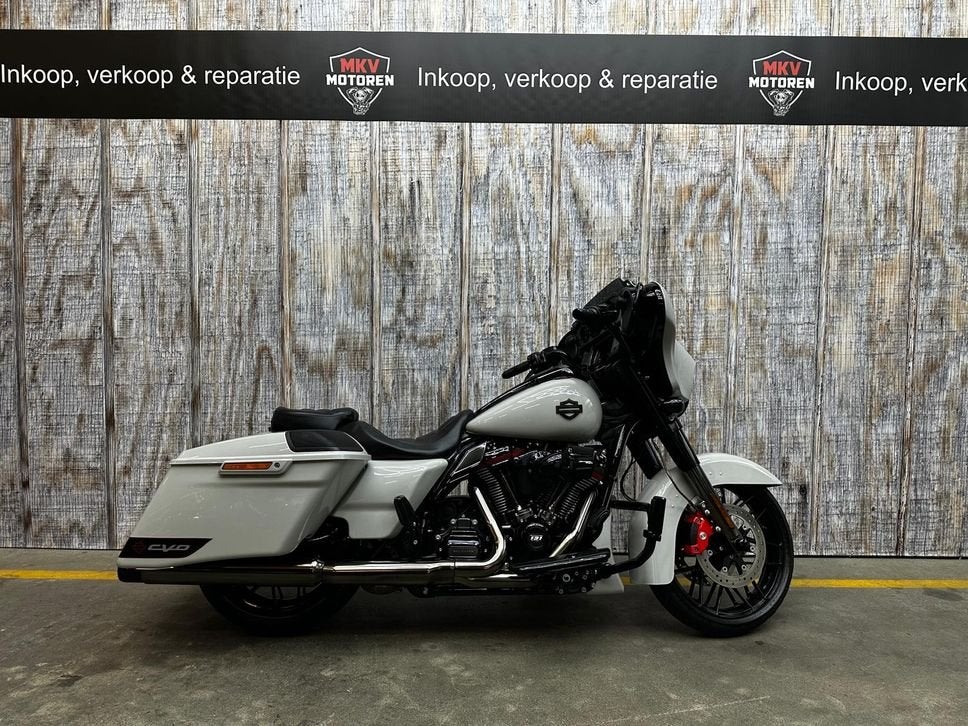 HARLEY-DAVIDSON STREET GLIDE CVO FLHXSE (bj 2020), 2 cilinders, HARLEY-DAVIDSON, Motorrijbewijs A, Bedrijf