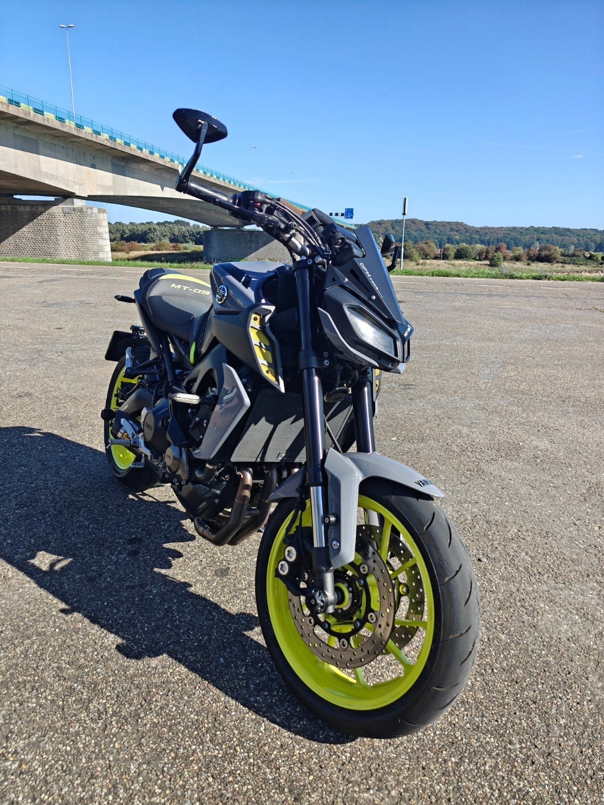 Schitterende Yamaha MT-09 Night-Fluo 2017 ABS Gen 2 MT09, Occasion, Motorrijbewijs A, Traction Control, Particulier