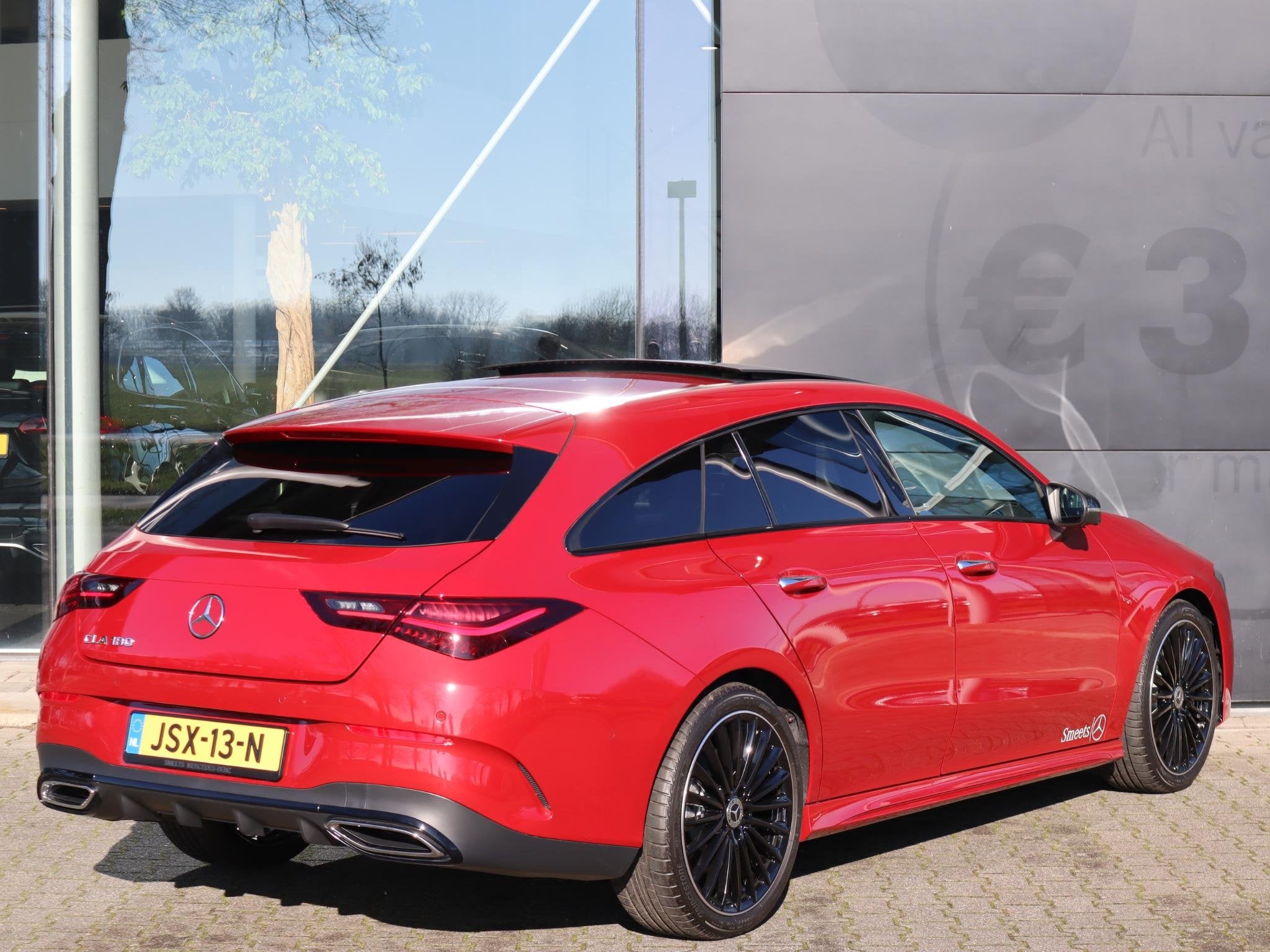 Mercedes-Benz CLA-klasse Shooting Brake 180 Star Edition AMG, Auto's, CLA, 136 pk, 4 cilinders, Origineel Nederlands